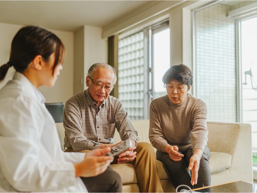  A urology patient speaks with a doctor, representing Astellas’ advanced therapies for overactive bladder and urologic care.