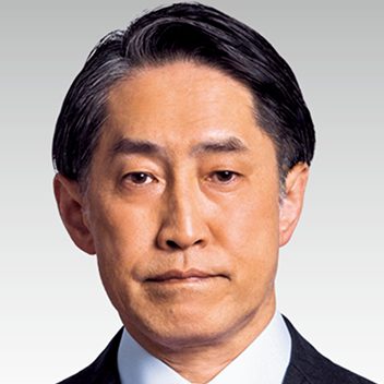 With a background in molecular biology, Astellas’ President and CEO Naoki Okamura has worked for nearly 40 years to gain deep experience in the pharmaceutical industry.