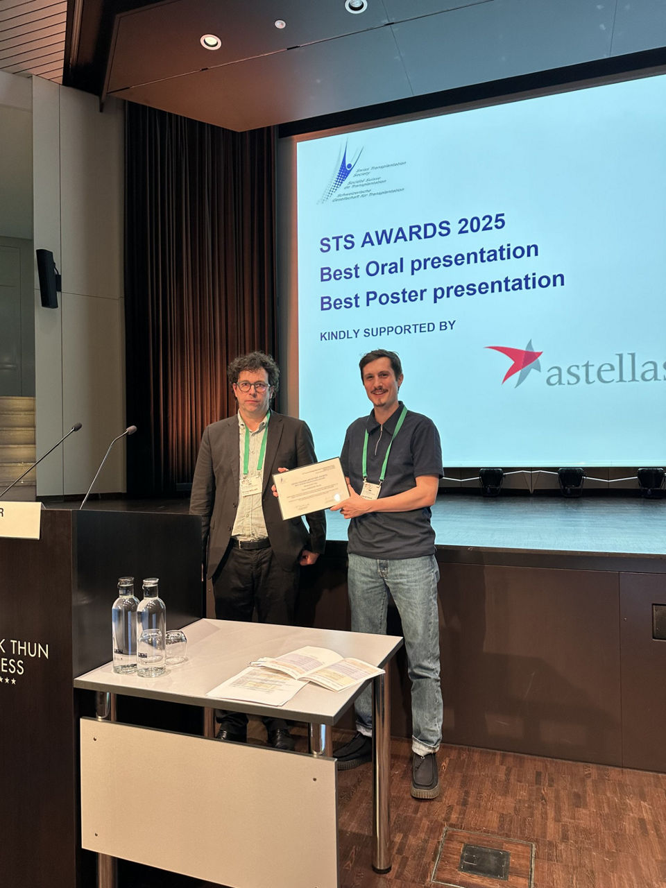  （左から）Prof. Nicolas Müller, Zurich, Chair of the STS Scientific Committee Dr. med. Dusan Harmacek, Zurich